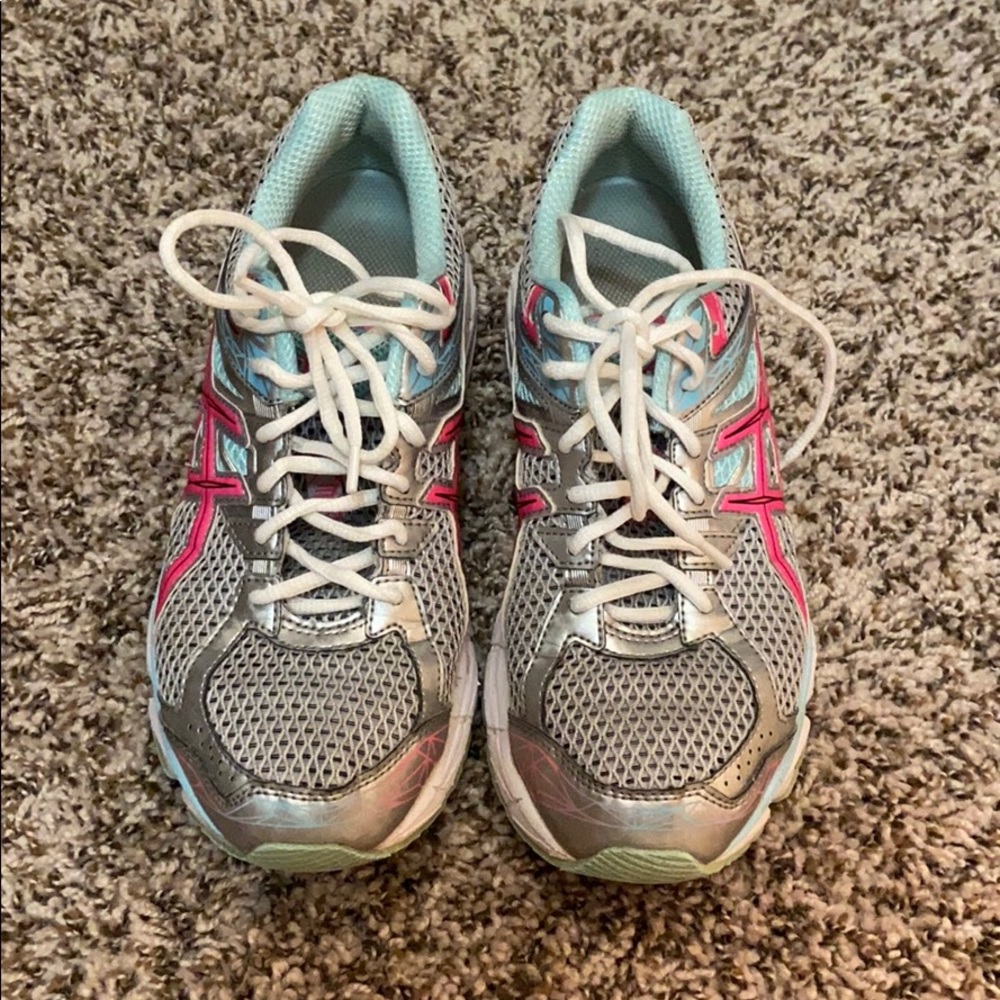 ASICS - Picture 2 of 4